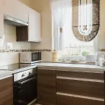 Glamour Downtown Balcony Free Parking Space *