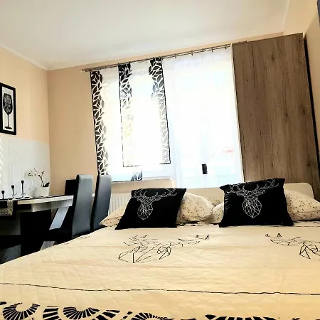 Glamour Downtown Balcony Апартаменты