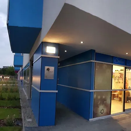 Апартаменты Glamour Downtown Balcony *