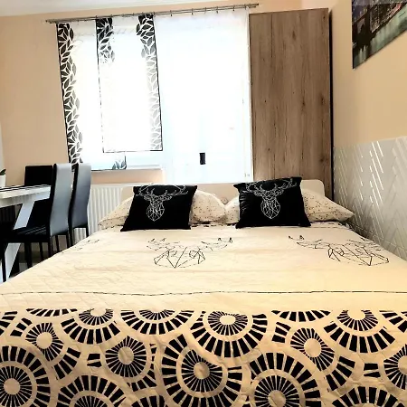 Glamour Downtown Balcony *