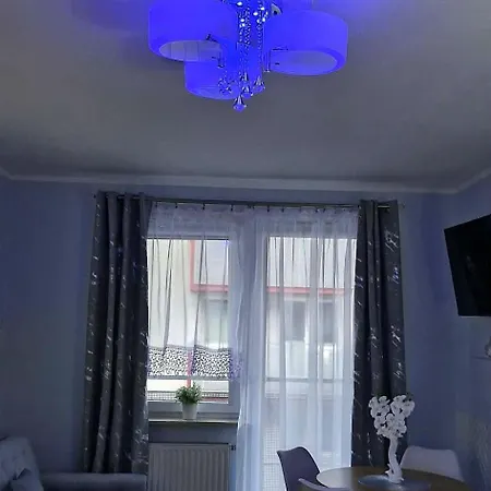 Glamour Downtown Balcony Free Parking Space *