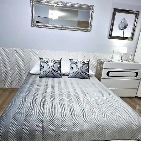 아파트 Glamour Downtown Balcony Free Parking Space 크라쿠프