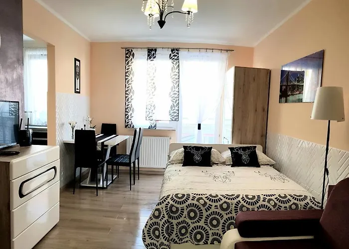 Glamour Downtown Balcony *