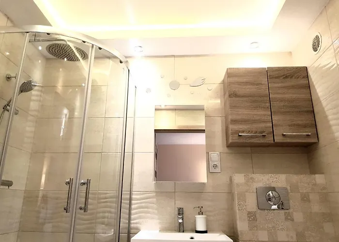 Glamour Downtown Balcony *