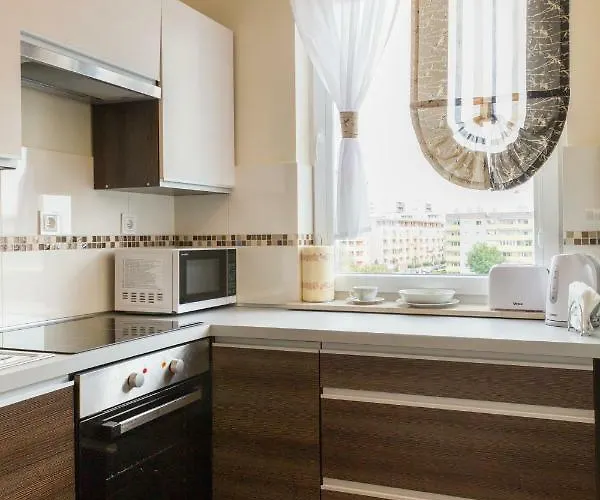 Glamour Downtown Balcony *